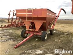 E-Z Trail 3400 Seed Wagon W/Auger 