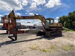 Caterpillar 235 Excavator 