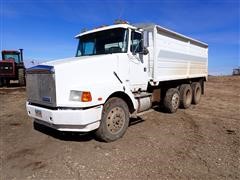 1989 White/GMC WCA64ST Tri/A Grain Truck 