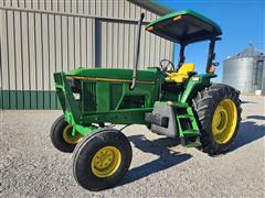 1995 John Deere 7400 2WD Tractor 