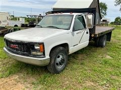 2000 GMC C3500 2WD Flatbed Truck 