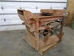 Antique Clipper Fanning Mill Grain Cleaner 