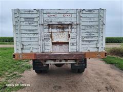 items/6d021b20ac33ee11a81c000d3a61103f/1970chevroletc50sagraintruck-15_70ac033bb9524e7aa580e08263a02f7c.jpg