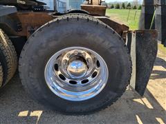 items/6d23045a1affee11a73c6045bd4ad734/2000peterbilt379daycabtrucktractor_a66b5bdb69f24f3db45f4e8f65d24763.jpg