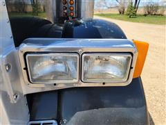 items/6d23045a1affee11a73c6045bd4ad734/2000peterbilt379daycabtrucktractor_b2d389e71aae4915b614a35885d12ede.jpg