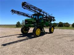 1998 John Deere 4700 Self-Propelled Sprayer 