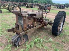 International F-12 2WD Tractor 