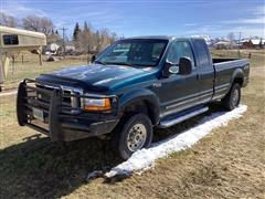 1999 Ford F250 XLT 4x4 Extended Cab Pickup 