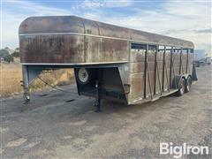 1995 Trail Magic 20’ T/A Gooseneck Horse Trailer 