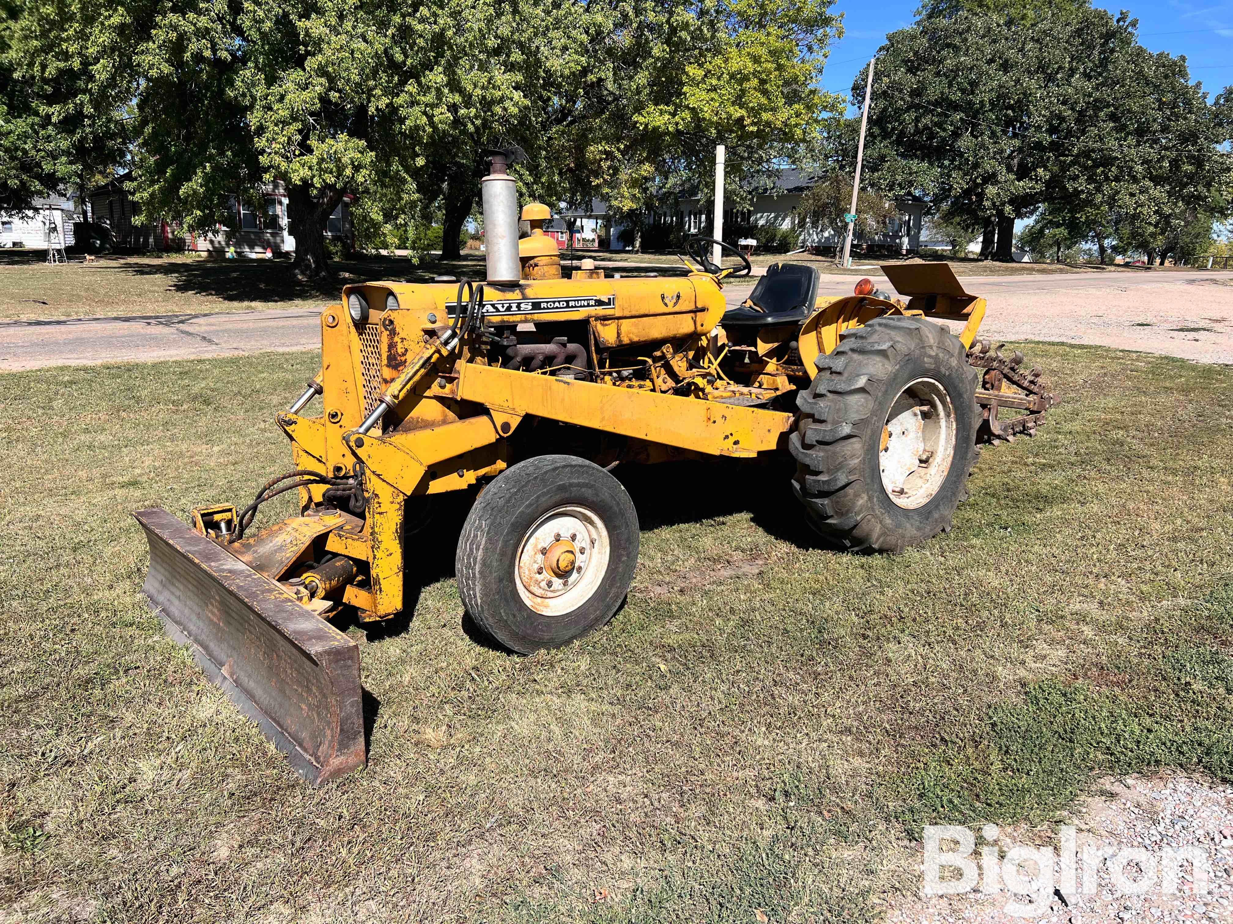 Davis Road Run’r 2WD Trencher 