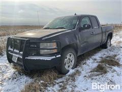 2010 Chevrolet Silverado 1500 Z71 Extended Cab Pickup 