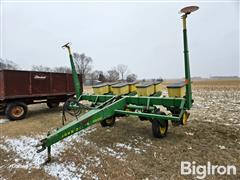 John Deere 7000 4R36" Planter 