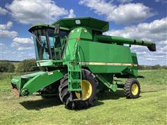 1993 John Deere 9400 2WD Combine 