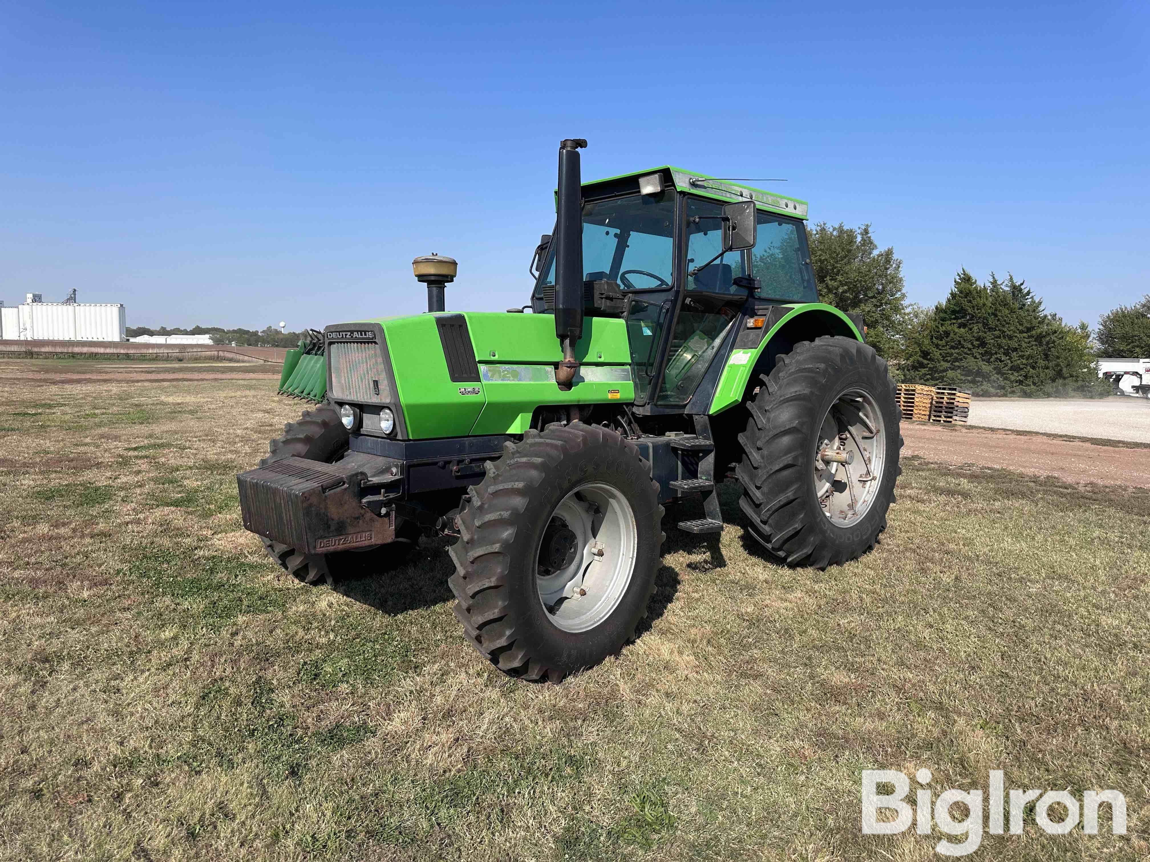 1987 Deutz-Allis 7120 MFWD Tractor 