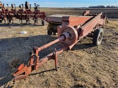 New Holland 273 Small Square Baler 