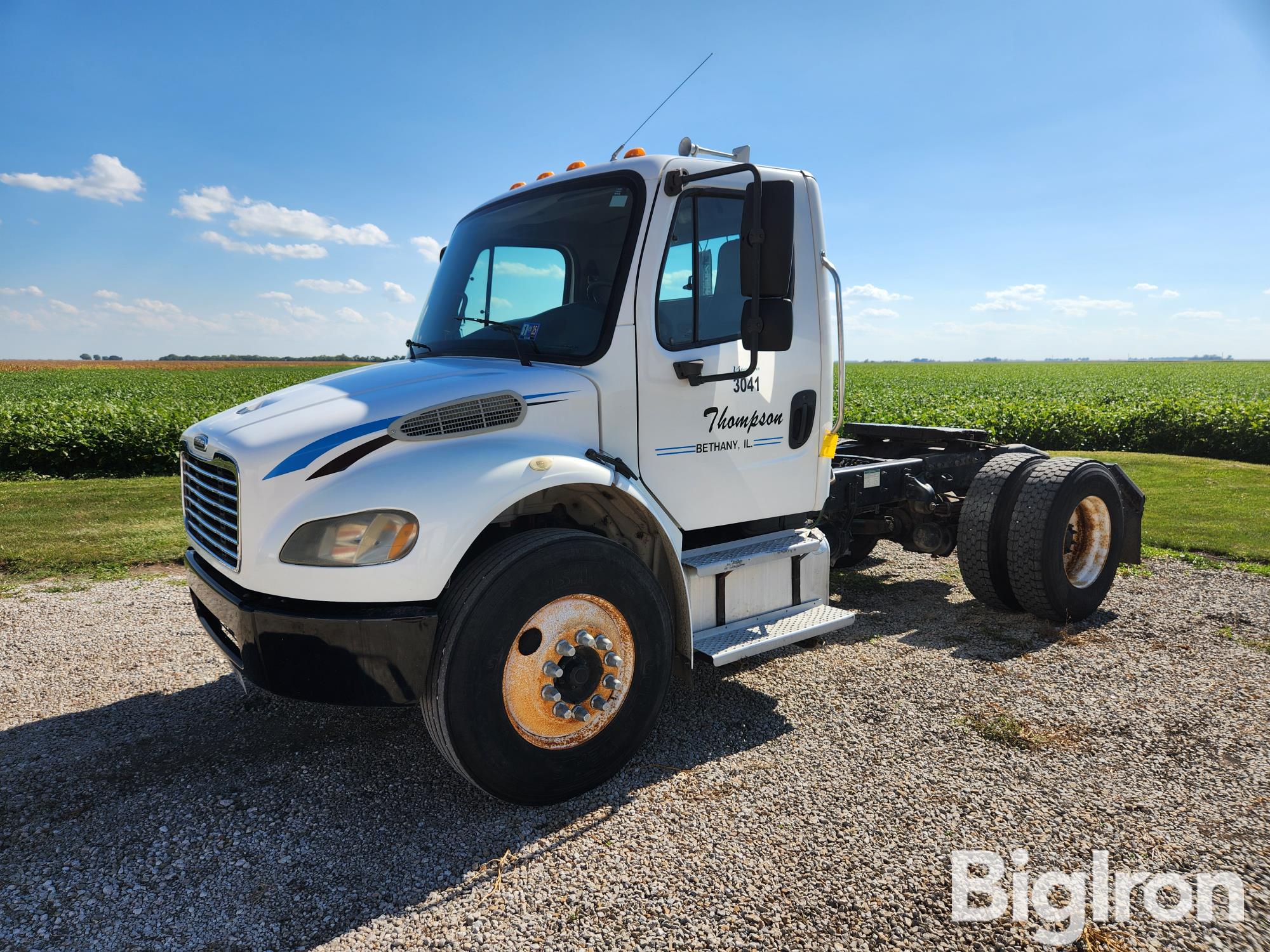 2004 Freightliner M2-106 S/A Day Cab Truck Tractor 