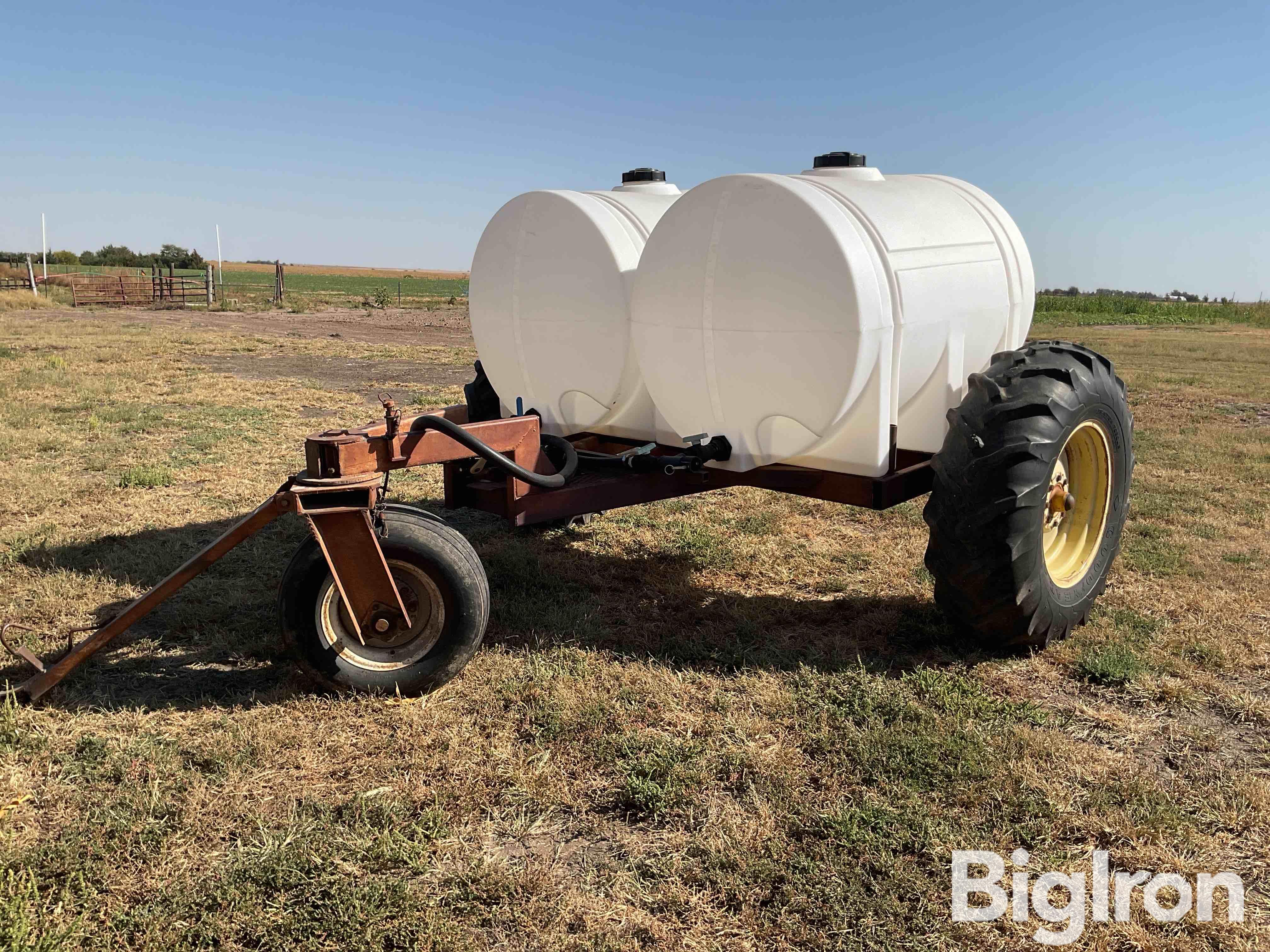 Shop Built 1000-Gallon 3-Wheel Liquid Nurse Trailer 