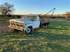 1976 Ford F350 2WD Flatbed Winch Truck W/Gin Poles 