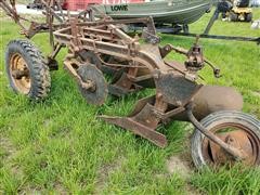 items/6f22db5a98a7eb1189ee00155d42e7e6/antique3bottomplow_35d195b5386c423c99cba52a6374c07d.jpg