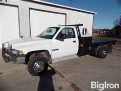 2002 Dodge RAM 3500 4x4 Flatbed Dually Pickup 