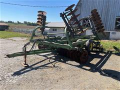 John Deere 230 Wing Fold Disk 