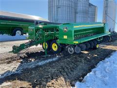 2015 John Deere 455 3-Section 35’ Grain Drill 