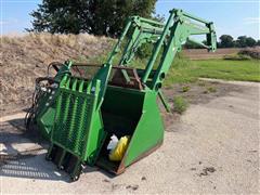 John Deere 840 Loader W/mounting Brackets 