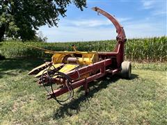 1981 New Holland 892 Pull-Type Forage Harvester W/3R30 Head 