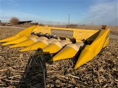 New Holland 996 6R30" Corn Head 