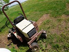 items/7099d024e302ee11a81c6045bd4ccc74/grasshopper725d61zeroturnmower_042971fefa5649e393a3c2ad62d5994c.jpg