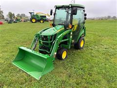 2018 John Deere 1025R MFWD Compact Utility Tractor W/Loader 