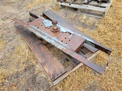 Gooseneck Ball Hitch 