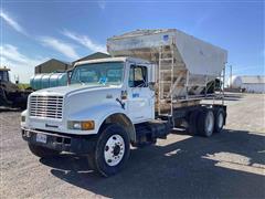 1999 International 4900 T/A Dry Tender Truck 