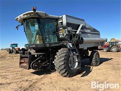 2004 Gleaner R65 2WD Combine 