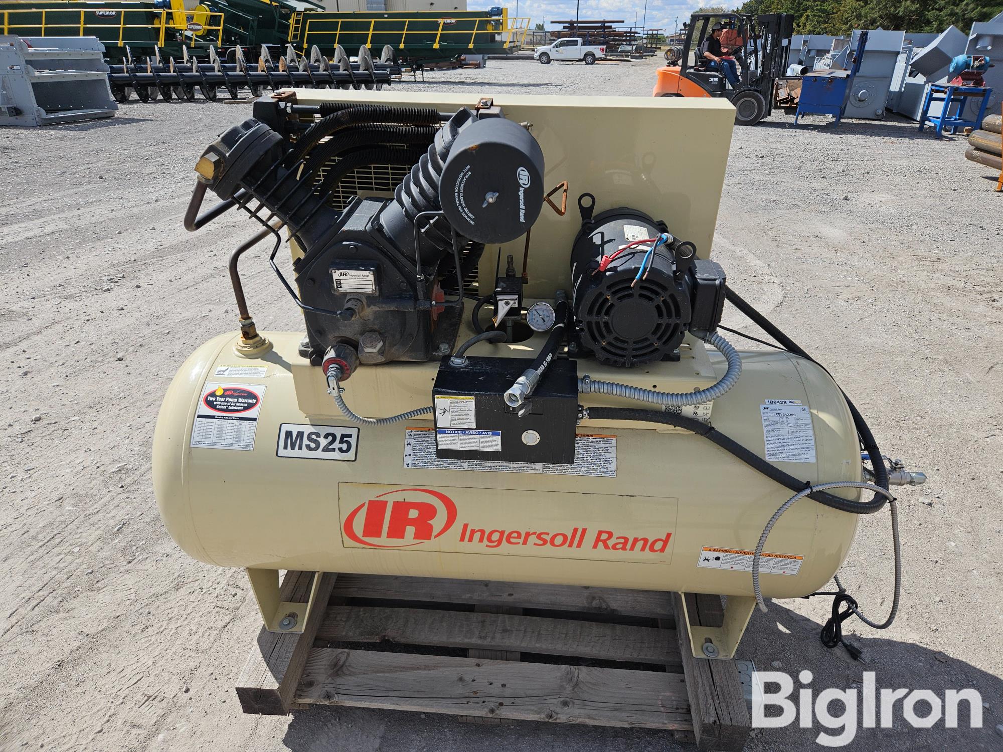 Ingersoll Rand 2545E10 Premium 120-Gallon 10 HP Air Compressor 