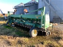 John Deere 1520 Drill 