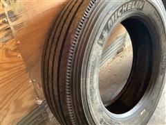 Michelin 275/80R-24.5 Truck Tire 