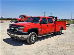 2005 Chevrolet Silverado 3500 4x4 Crew Cab Service Truck 