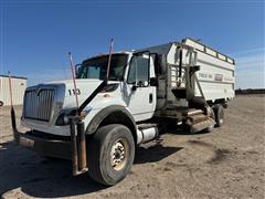 2013 International 7400 T/A Feed Truck 