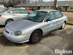 1999 Ford Taurus 4-Door Sedan 