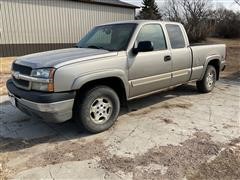 2003 Chevrolet 1500 4x4 Extended Cab Pickup 