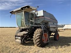 Gleaner N6 2WD Combine 