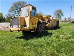 John Deere 762 Self-Propelled Elevating Scraper 