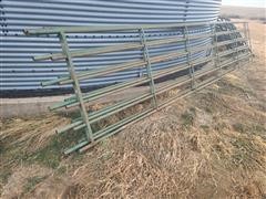 Continuous Fence 