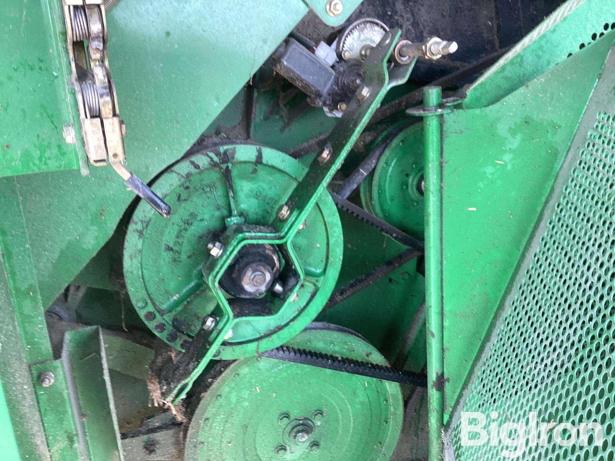 items/72a04047c87eef119443000d3a620d5e/johndeere9650combine_a2e8cf59782c48e4a4b2500f756616c7.jpg