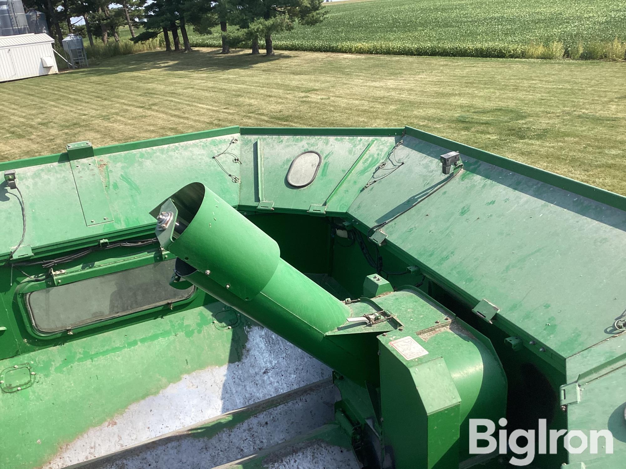 items/72a04047c87eef119443000d3a620d5e/johndeere9650combine_b25c1ba380964fe69faaf4da6d831001.jpg