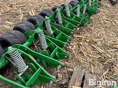 items/72c3033374fbef11a4de002248916f6f/fast-trac-closing-system-w-fertilizer-tubes-2_2e2566cc07c444cdb686e7d9e74e7af6.jpg