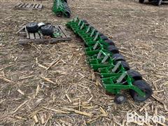 items/72c3033374fbef11a4de002248916f6f/fast-trac-closing-system-w-fertilizer-tubes-2_4b29aec547914fd48a8c32f824d7073a.jpg
