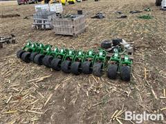 items/72c3033374fbef11a4de002248916f6f/fast-trac-closing-system-w-fertilizer-tubes-2_7de174351c554a608d9d06047305335b.jpg