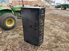 4-Drawer Filing Cabinet 